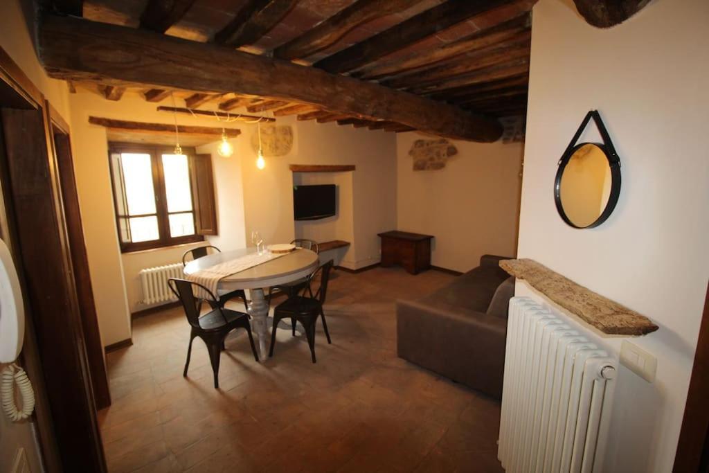 Casa Vacanze Castiglione - 4 Posti Letto Castiglione della Valle Exterior foto